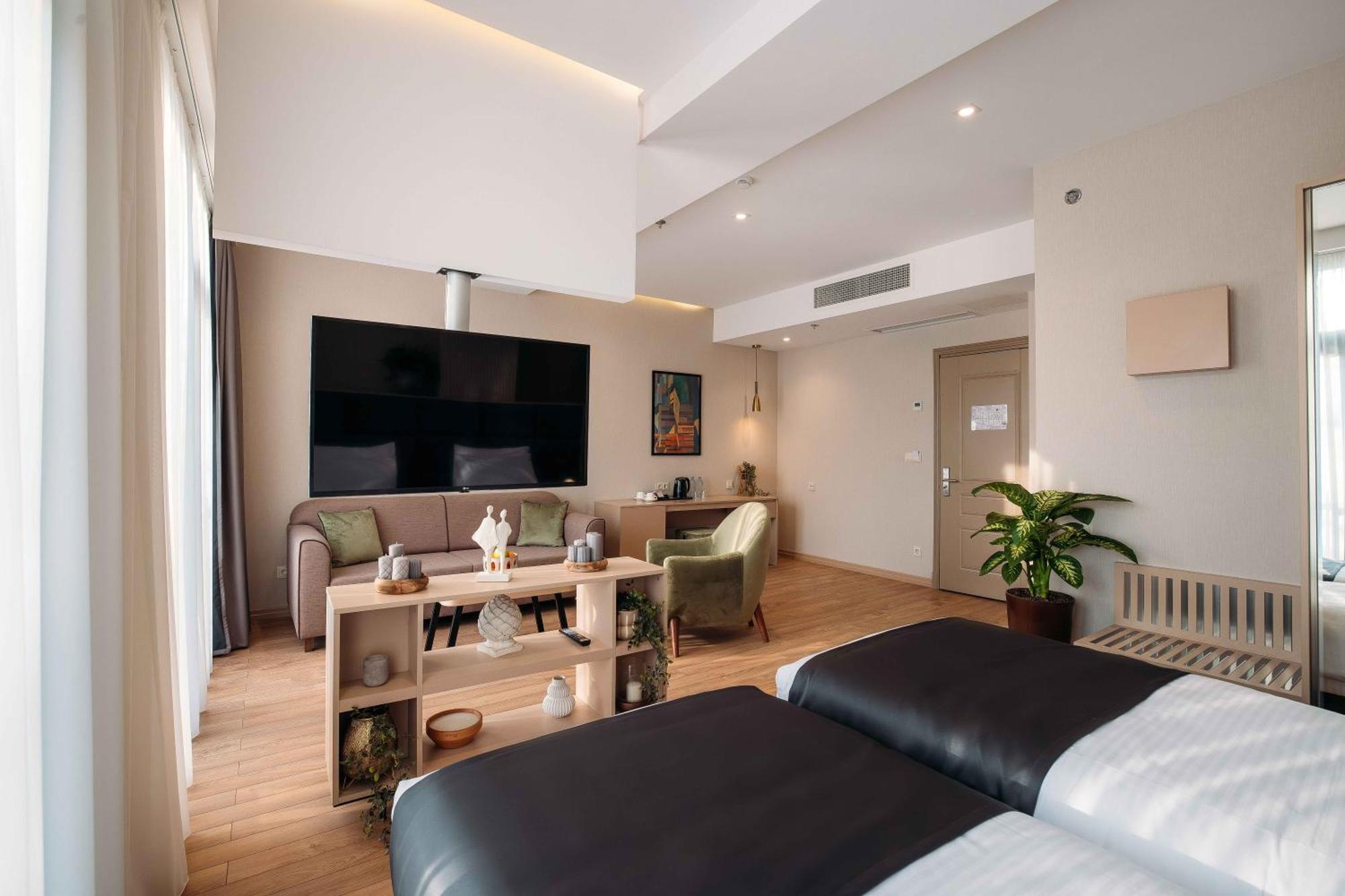 Hotel Monday By Dnt Group Tbilisi Eksteriør billede