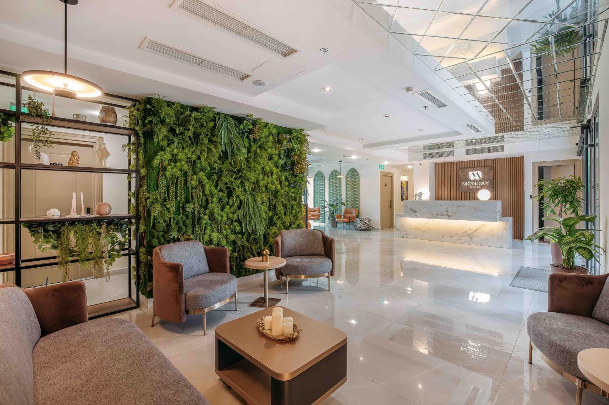 Hotel Monday By Dnt Group Tbilisi Eksteriør billede