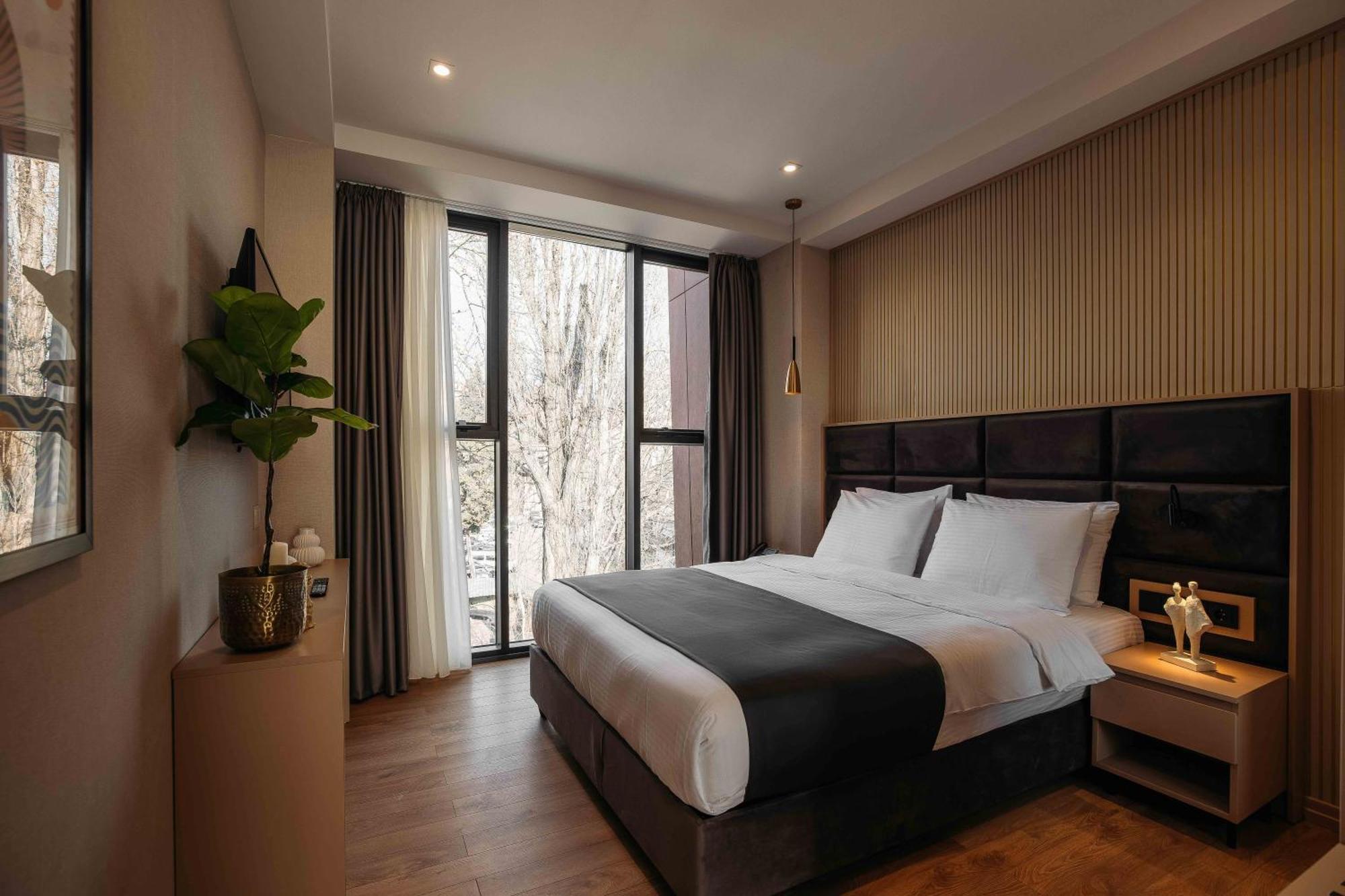 Hotel Monday By Dnt Group Tbilisi Eksteriør billede