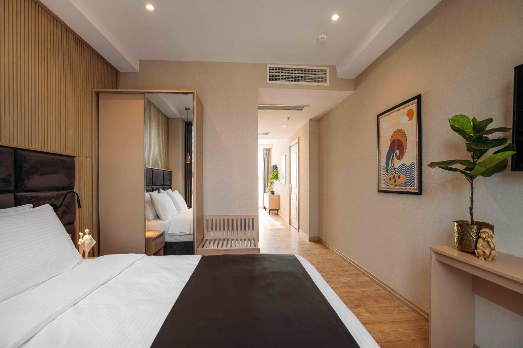 Hotel Monday By Dnt Group Tbilisi Eksteriør billede