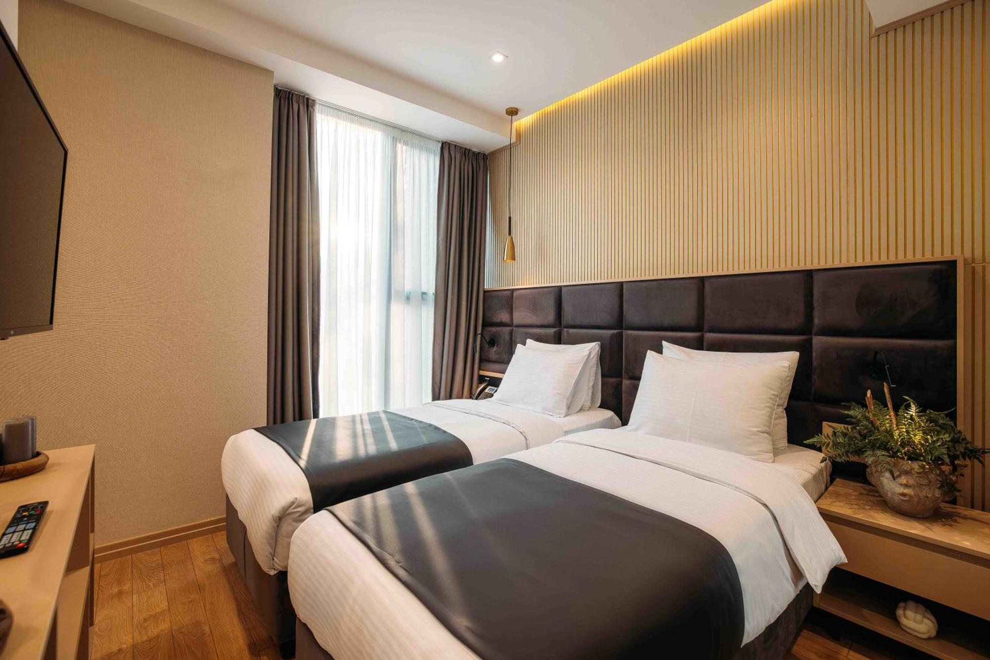 Hotel Monday By Dnt Group Tbilisi Eksteriør billede
